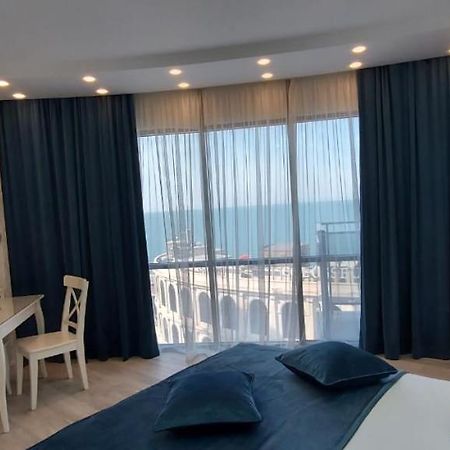 Elite Apartment In Orbi Sea Tower Батуми Экстерьер фото